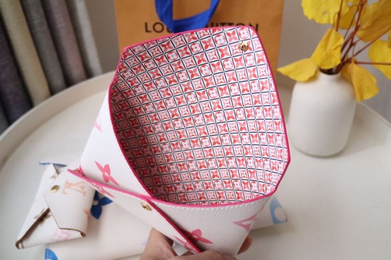 Louis Vuitton Clutch Bags